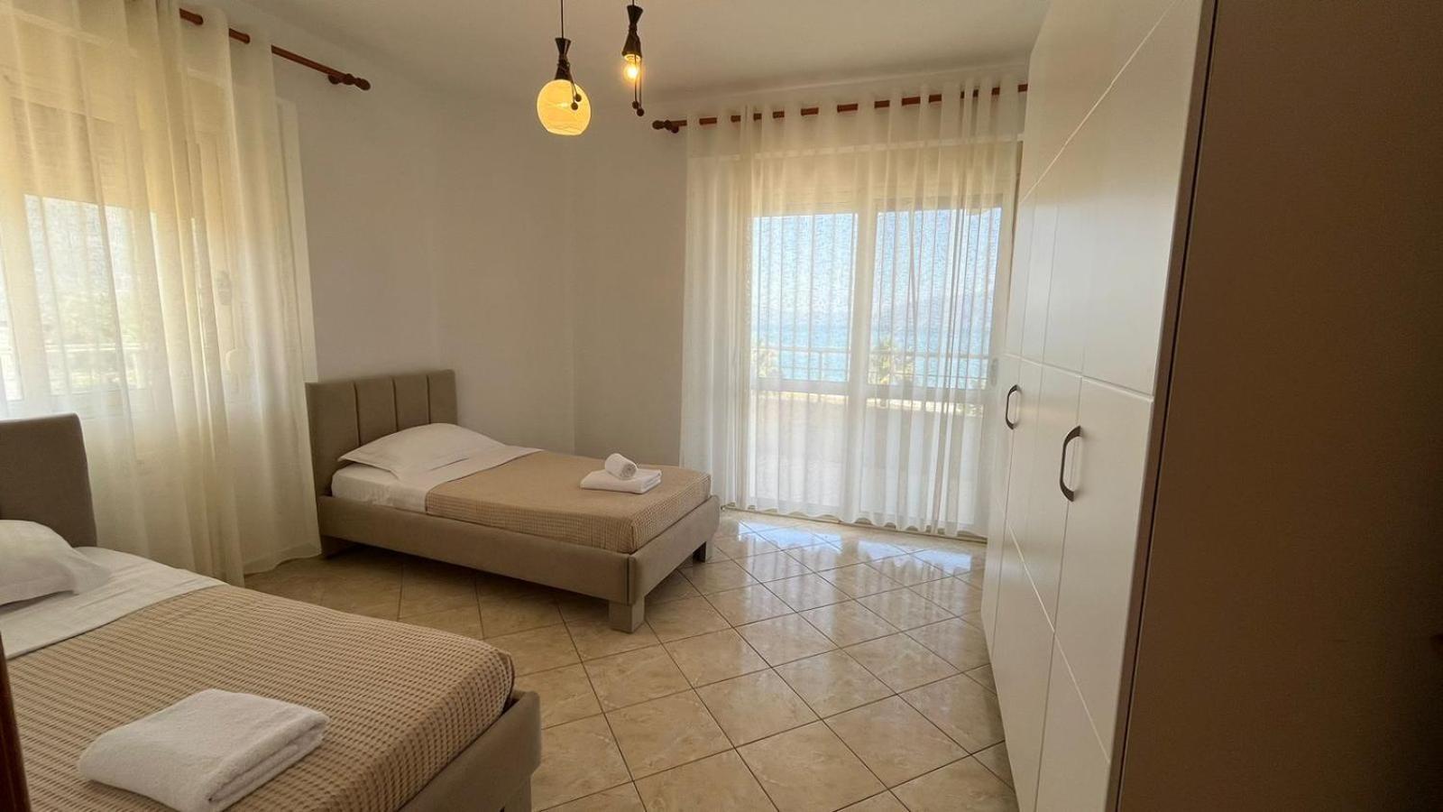 Visar Appartamento Vlorë